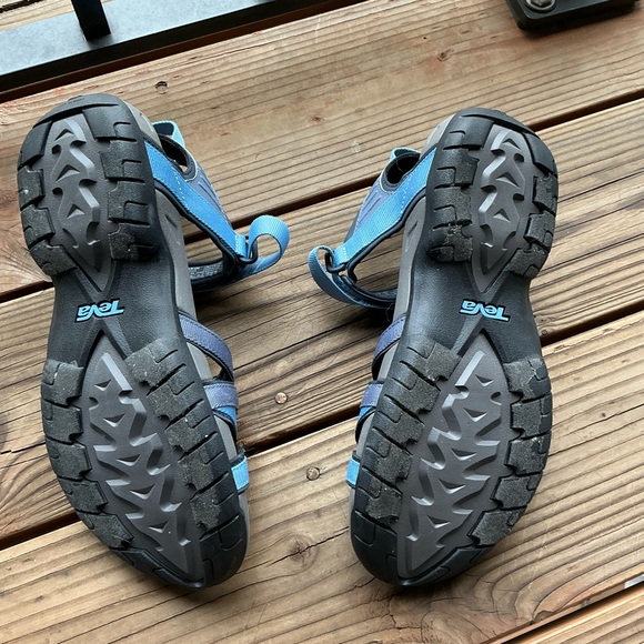 Teva - Picture 2 of 4